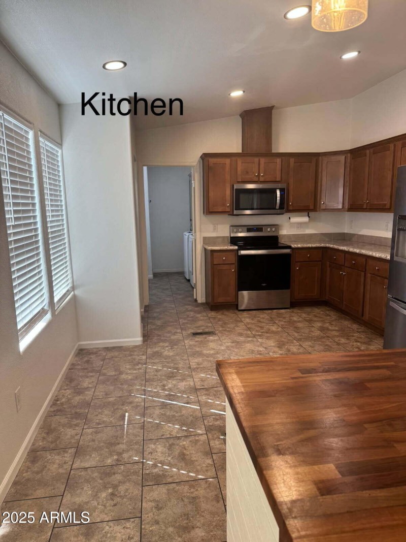 Ranch house kitchen 1