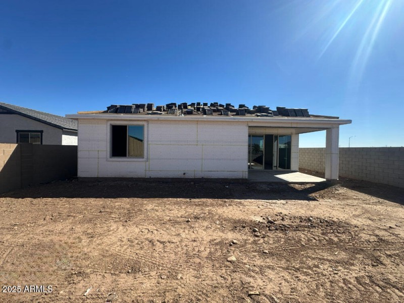 7 - Back Exterior
