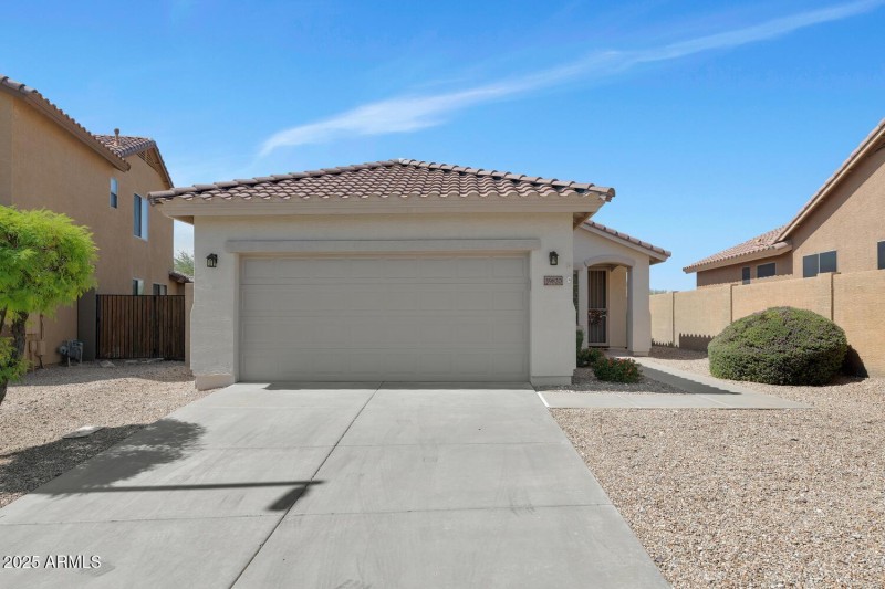 39820 N Mill Creek Ct-large-001-029-3982