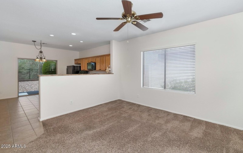 39820 N Mill Creek Ct-large-006-018-3982