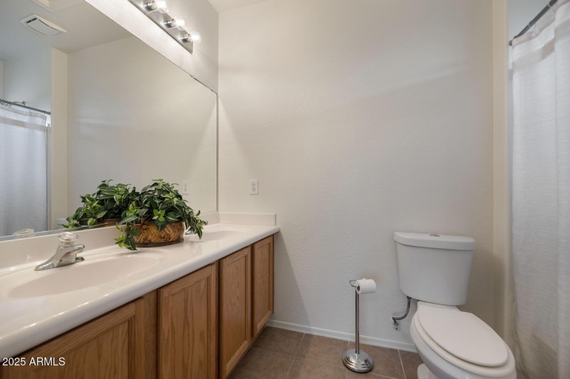 39820 N Mill Creek Ct-large-013-017-3982