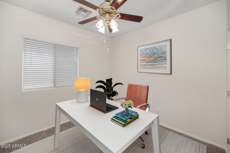 39820 N Mill Creek Ct-large-015-026-3982