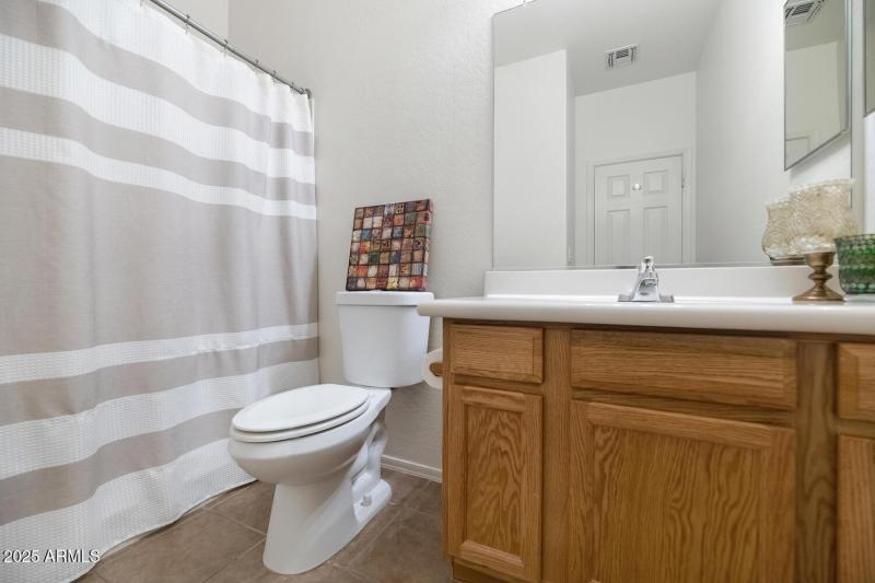 39820 N Mill Creek Ct-large-017-024-3982