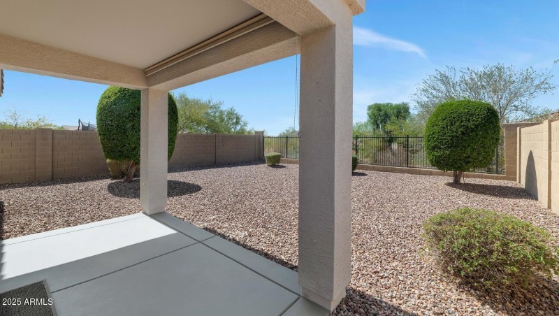 39820 N Mill Creek Ct-large-023-008-3982