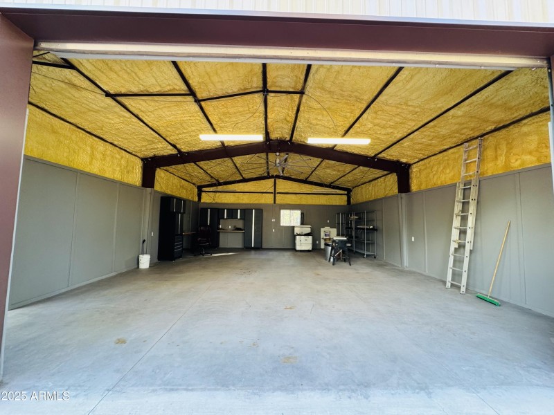 Blown insulation