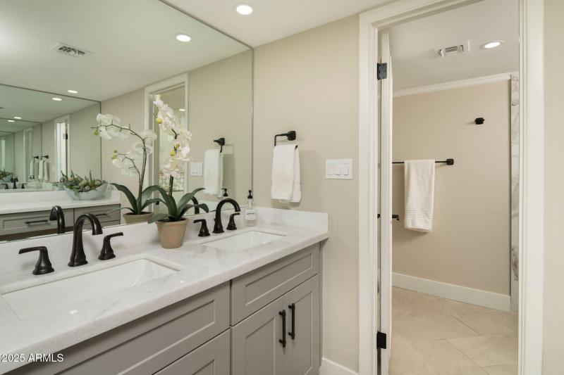 Primary Suite Bathroom
