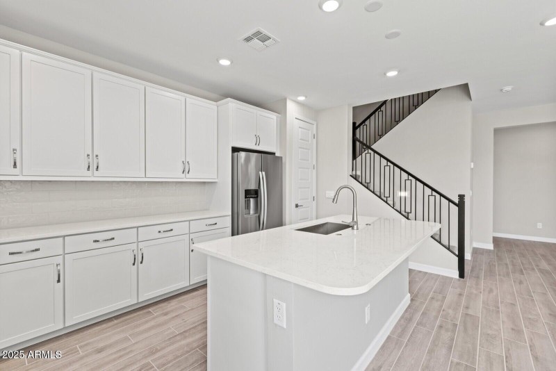 20250523045426483739000000-o