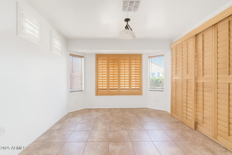 ChatGPT Image Sep 17, 2025, 09_50_06 PM