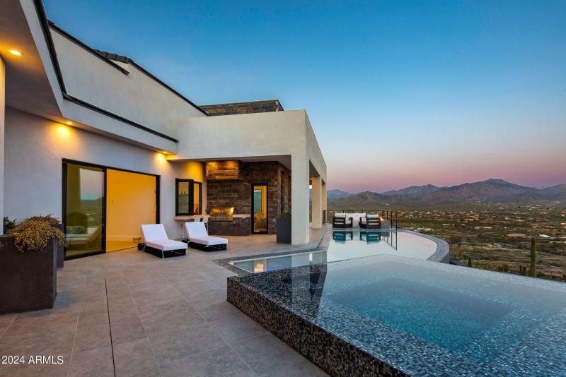 Pool off gym