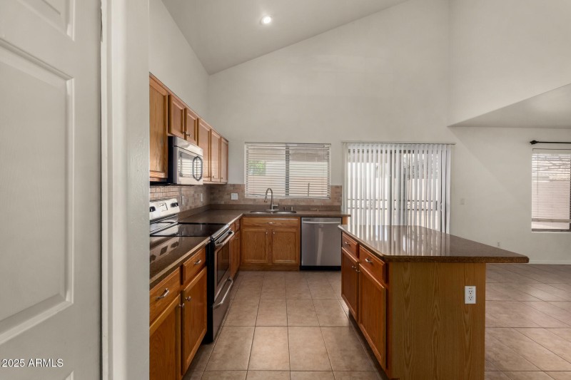 Rental home with spacious Kitchen