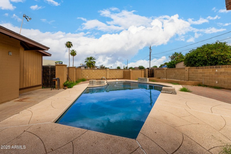 37 Montebello