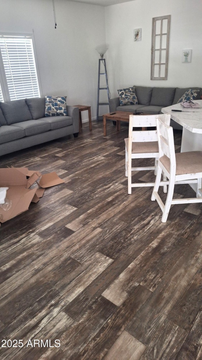 CALLAWAY LIVING RM 4