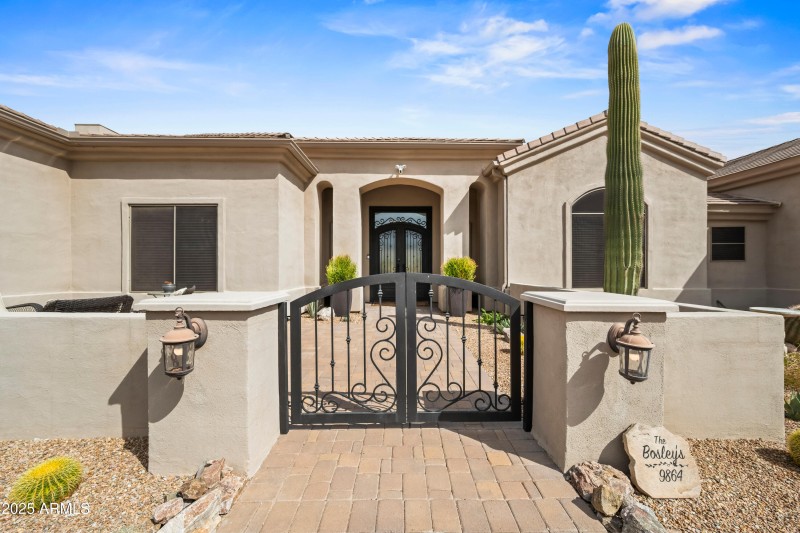 Front Entry Gate