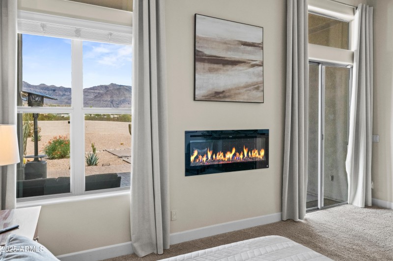 Master_Bedroom_Fireplace