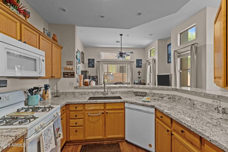 10-web-or-mls-DSC09516