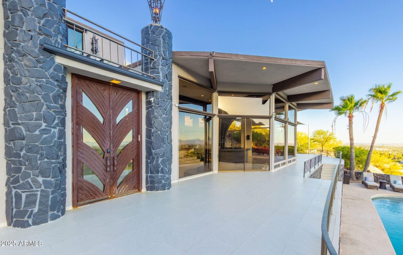 FRANK LLOYD WRIGHT ARCHITECTURE