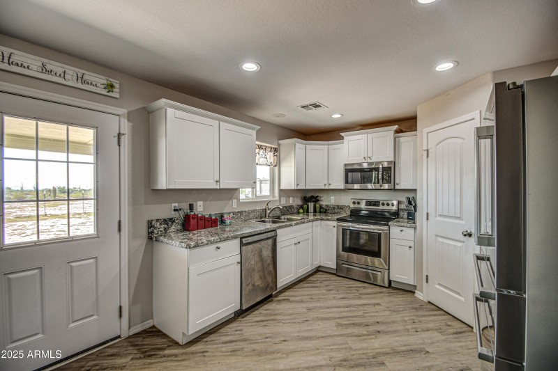 Kitchen 1