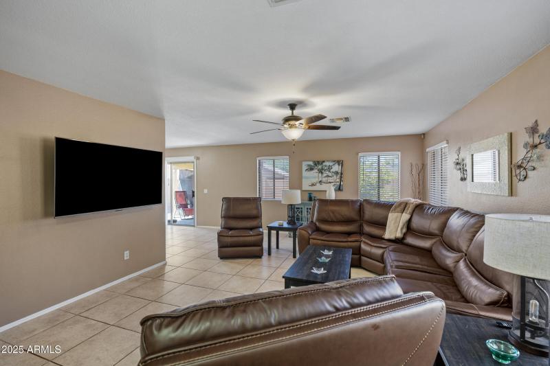 16826 N 113th Ave-6