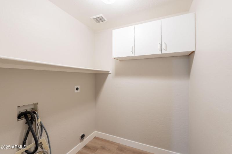 42-web-or-mls-Scott-42