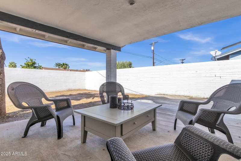 38-web-or-mls-4712-n-27th-ave