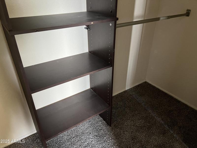 2 Interior 25