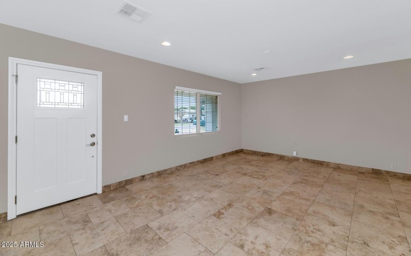 3822 E Monterosa St-large-003-021-TOD794