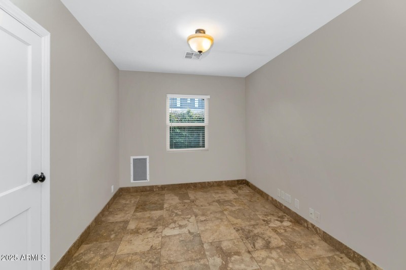 3822 E Monterosa St-large-014-007-TOD795