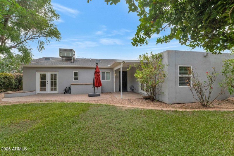 3822 E Monterosa St-large-022-022-TOD796