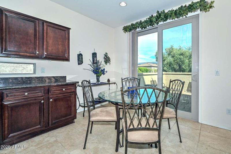 Breakfast Room
