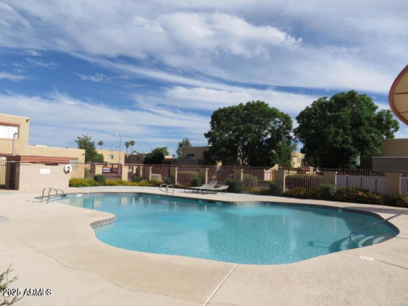 Alma 118 Comm Pool