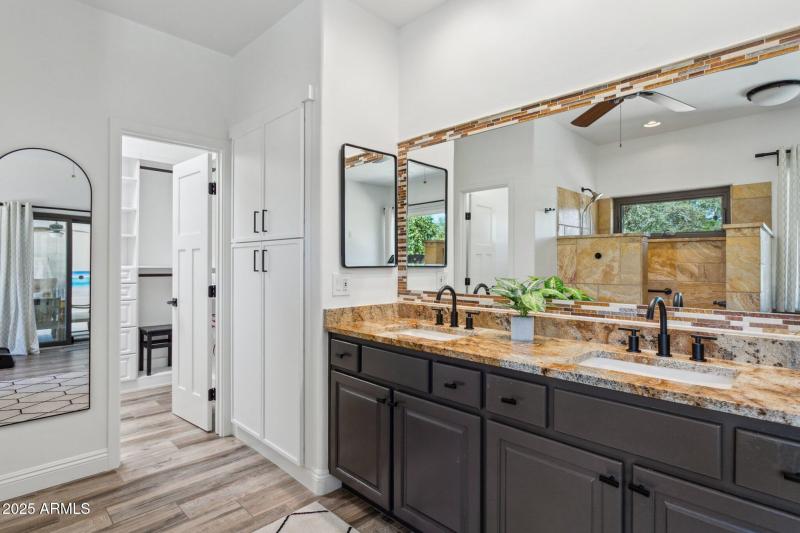 21-web-or-mls-30506-n-60th-st