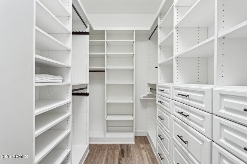 24-web-or-mls-30506-n-60th-st