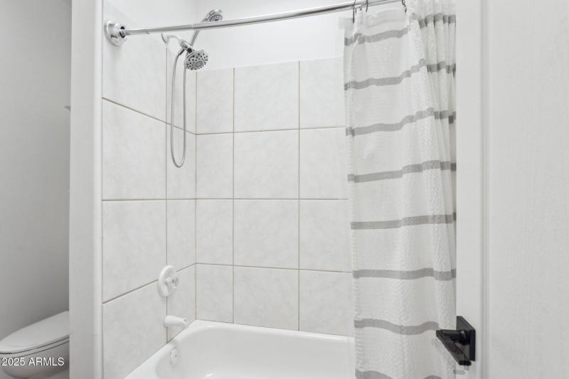 29-web-or-mls-30506-n-60th-st