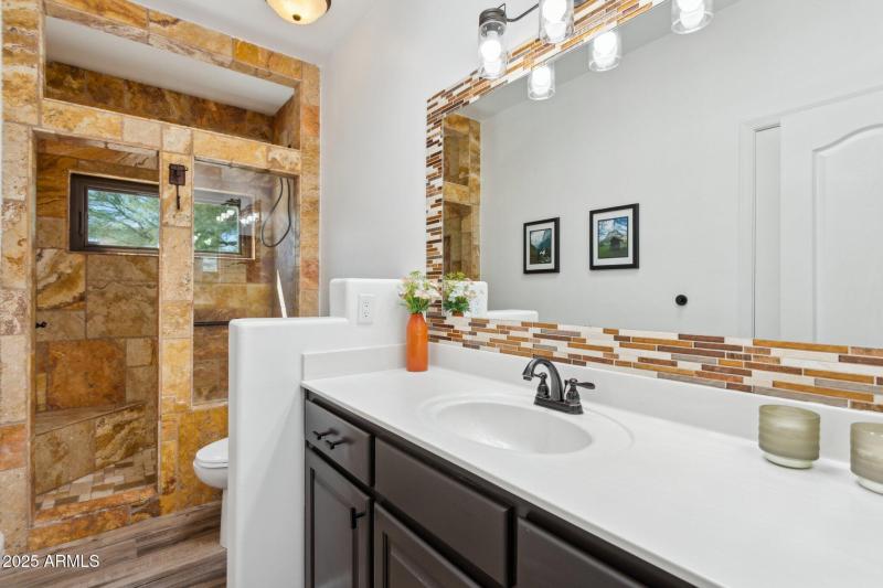 37-web-or-mls-30506-n-60th-st