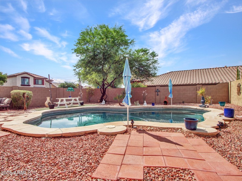 Pool 2