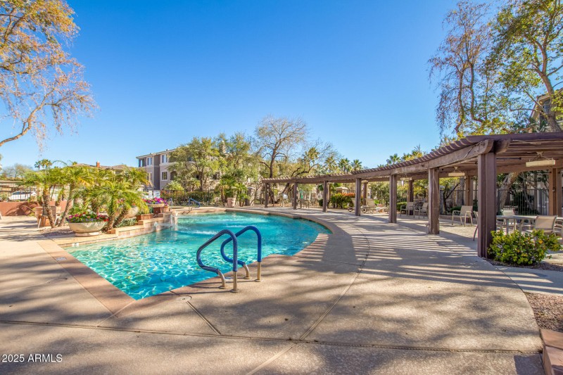 5345 Pool with gazebo