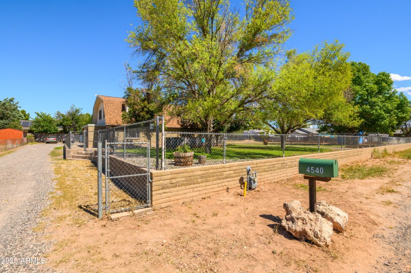 4540 Bird Lane-44