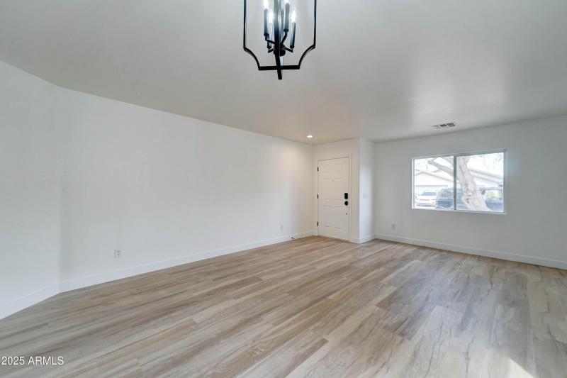 9514 w garfield st-5
