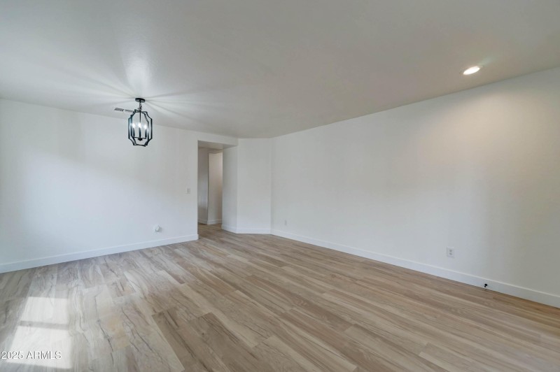 9514 w garfield st-6