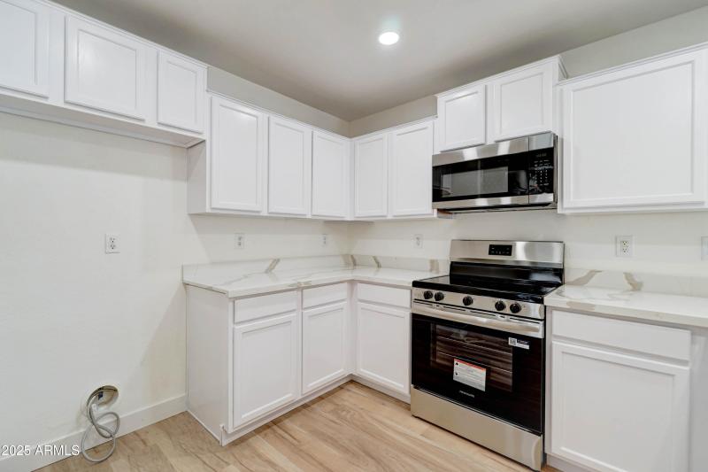 9514 w garfield st-10