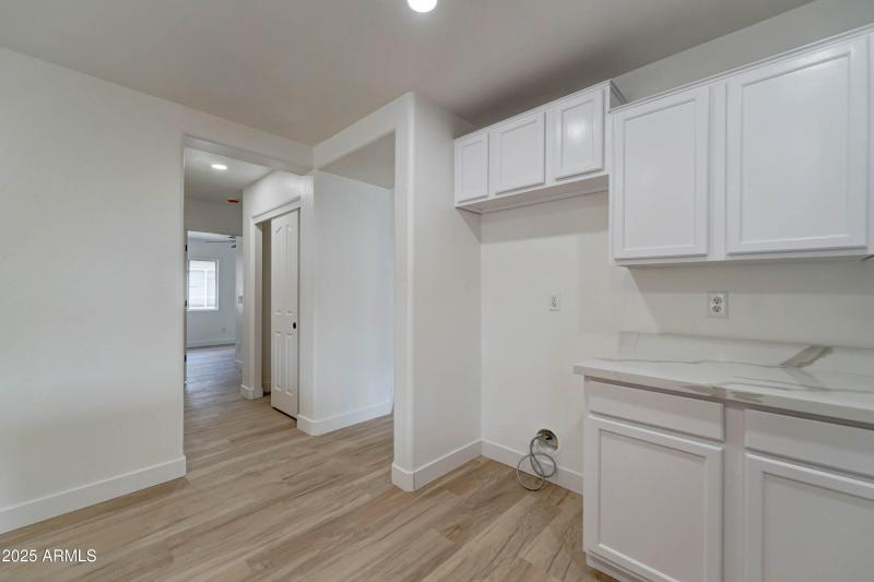 9514 w garfield st-13
