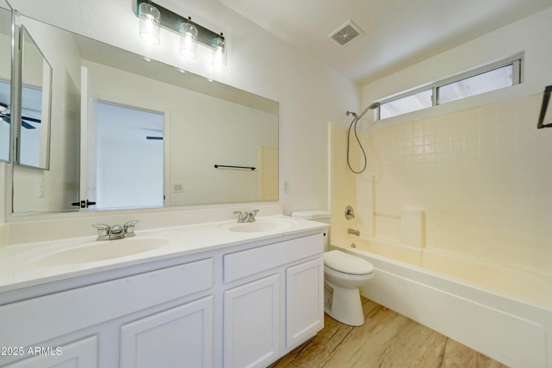 9514 w garfield st-17
