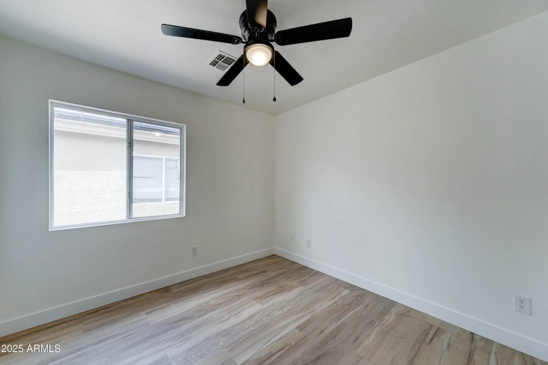 9514 w garfield st-24