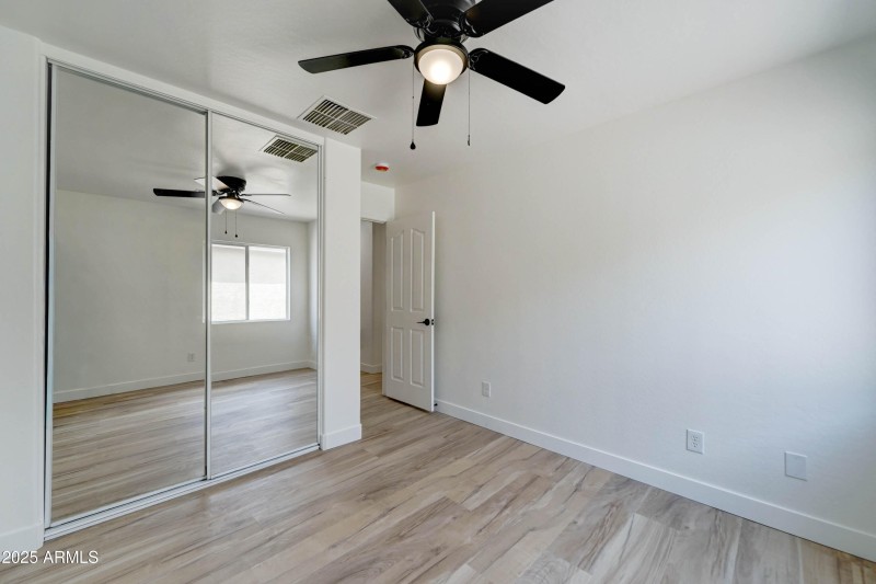 9514 w garfield st-25