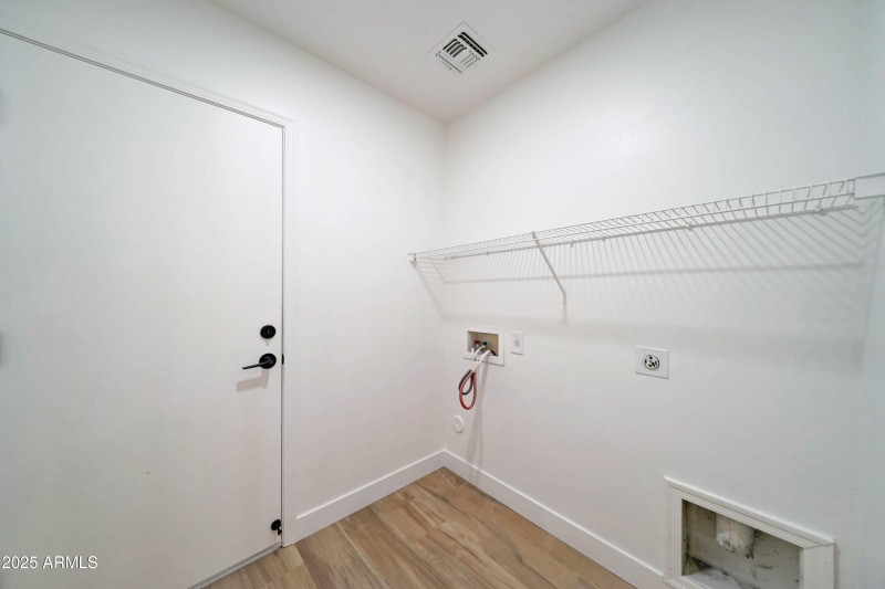 9514 w garfield st-28