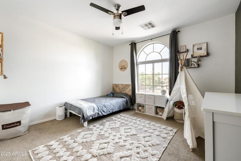 Upstairs_Guest_Bedroom_2_Photo_1