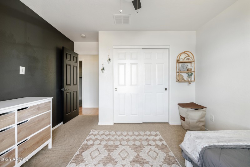Upstairs_Guest_Bedroom_2_Photo_2