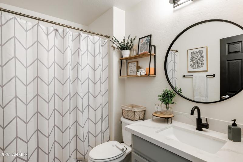 Downstairs_Full_Bathroom_Photo_1