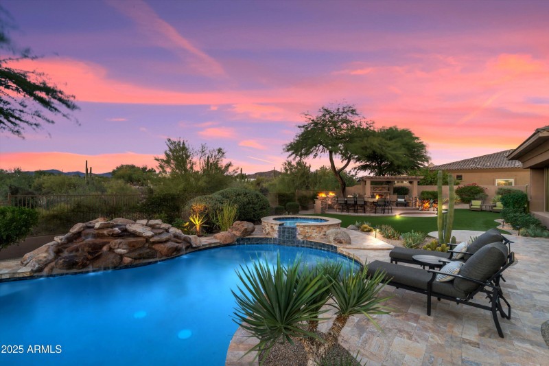 02-Pool and BBQ View