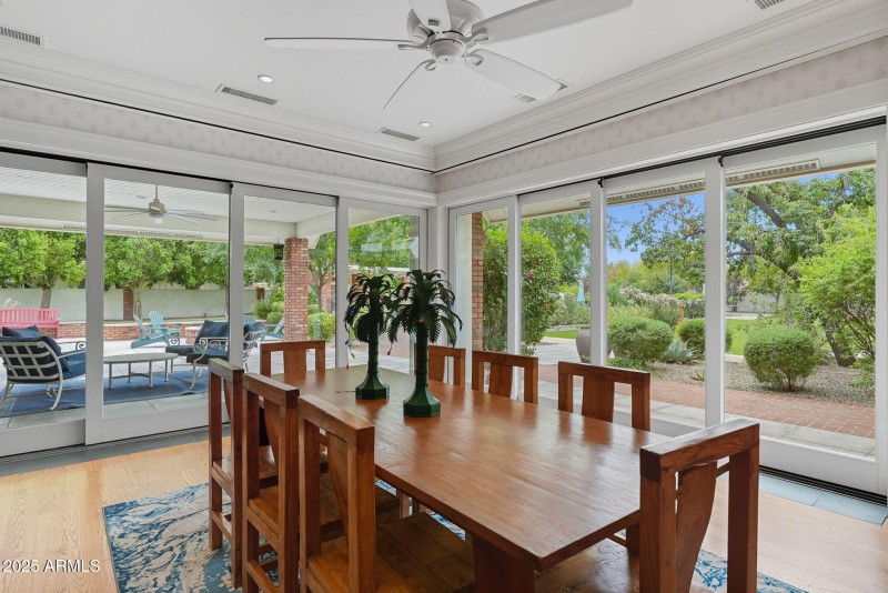 Disappearing Stacking Sliders